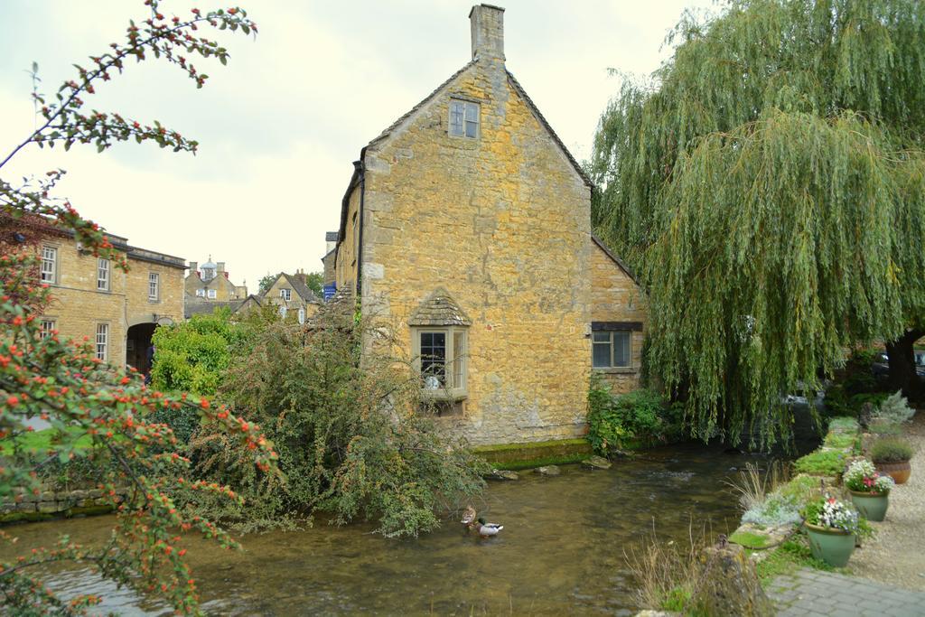 Coombe Cottage Sutton Green Extérieur photo