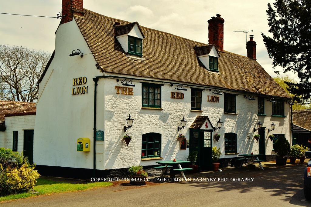 Coombe Cottage Sutton Green Extérieur photo