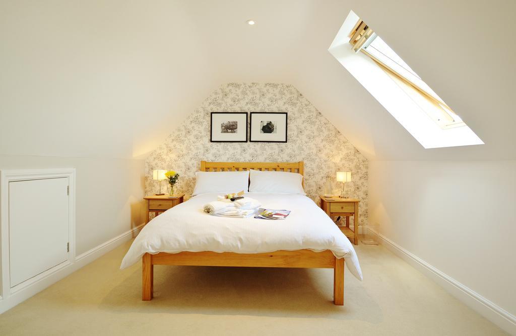 Coombe Cottage Sutton Green Extérieur photo